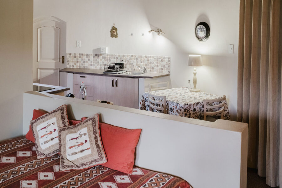 Indlovu Kitchen Diner II